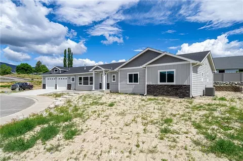 896 Cloudless Dr, Manson, WA 98831 photo 2
