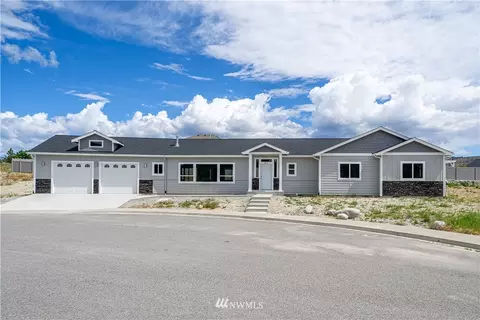 896 Cloudless Dr, Manson, WA 98831 photo 3