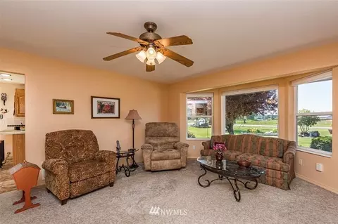 20 Jay Rd, Sequim, WA 98382 photo 2