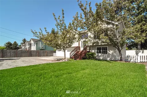 1215 E Casino Rd, Everett, WA 98203 photo 2
