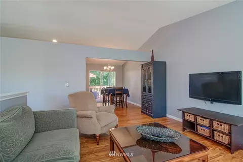 1215 E Casino Rd, Everett, WA 98203 photo 9