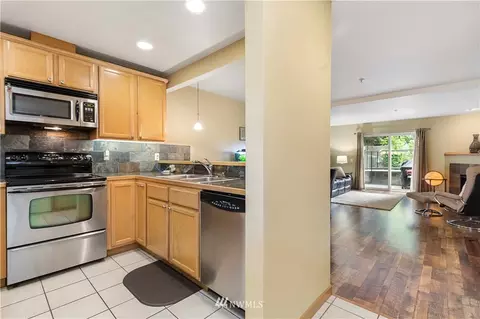 7220 Rainier Dr #101, Everett, WA 98203 photo 8