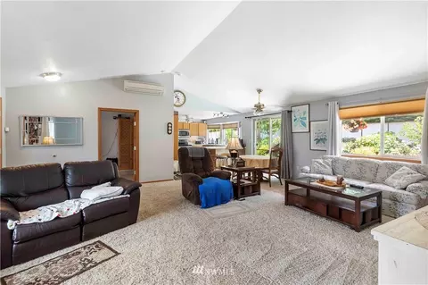 15425 148th Avenue Ct E, Orting, WA 98360 photo 8