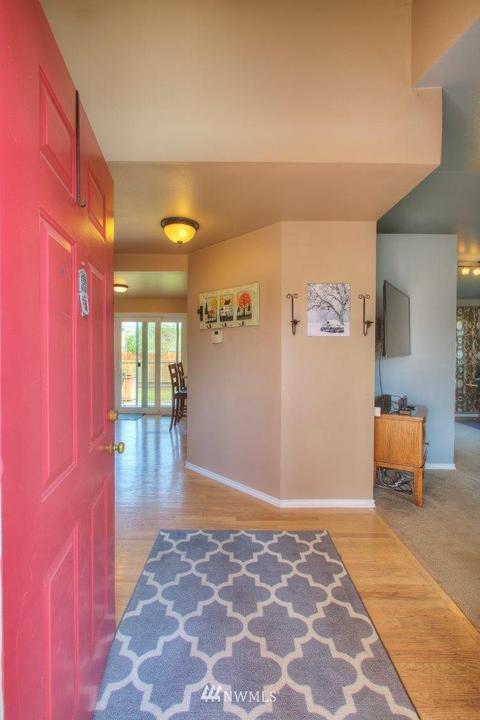 3305 Wetherbee Ln, Enumclaw, WA 98022 photo 2
