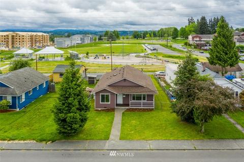 1725 Walnut St, Everett, WA 98201 photo 2