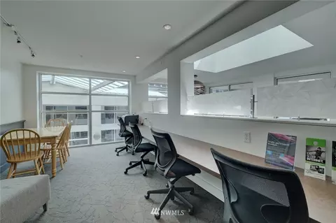 1420 E Pine St #E505, Seattle, WA 98122 photo 23