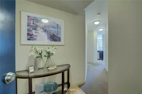 1420 E Pine St #E505, Seattle, WA 98122 photo 2