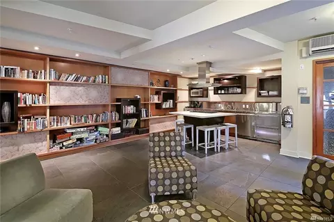 1420 E Pine St #E505, Seattle, WA 98122 photo 18