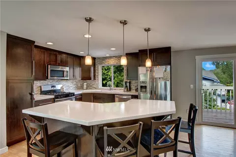 20705 11th Dr SE, Bothell, WA 98012 photo 2
