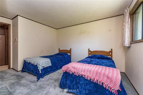 820 Thornton Dr, Sequim, WA 98382 photo 13