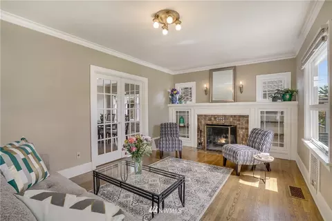 548 N 68th St, Seattle, WA 98103 photo 12
