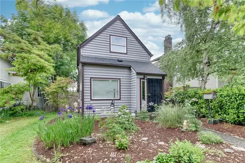 1609 Rucker Ave, Everett, WA 98201 photo 2