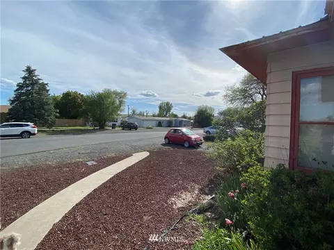 309 E 5th St, Lind, WA 99341 photo 4