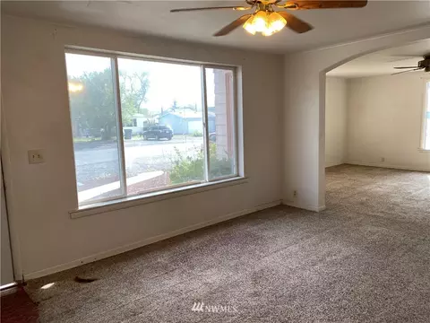 309 E 5th St, Lind, WA 99341 photo 8