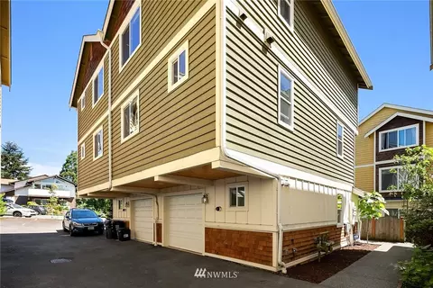 1264 N 143rd St, Seattle, WA 98133 photo 2