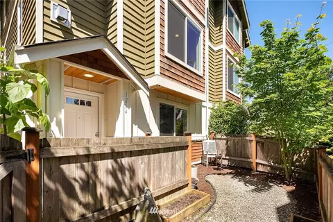 1264 N 143rd St, Seattle, WA 98133 photo 1