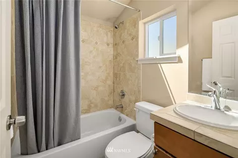 1264 N 143rd St, Seattle, WA 98133 photo 16
