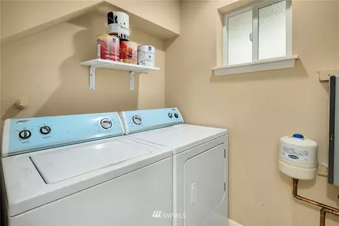 1264 N 143rd St, Seattle, WA 98133 photo 17