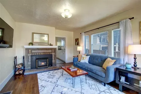 1404 Oakes Ave, Everett, WA 98201 photo 2