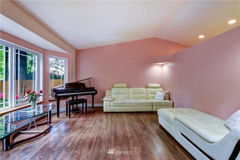 10232 Holly Dr, Everett, WA 98204 photo 7