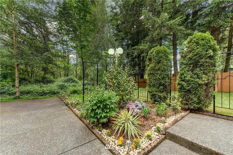 10232 Holly Dr, Everett, WA 98204 photo 4