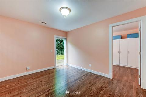 10232 Holly Dr, Everett, WA 98204 photo 14