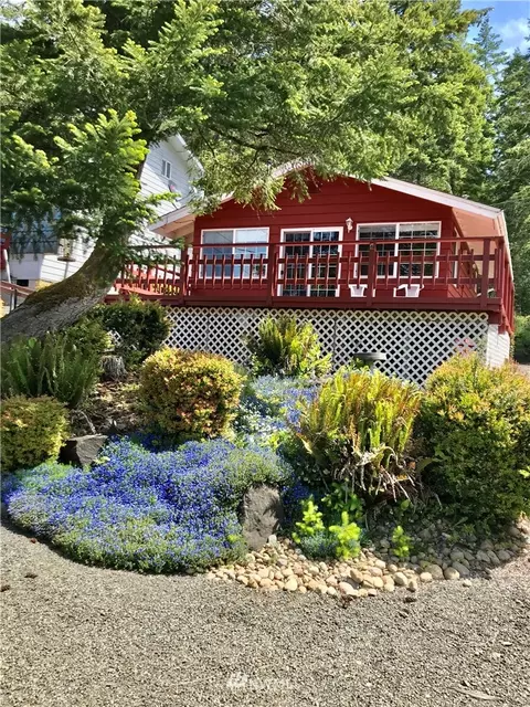 210 E Olympic Dr, Grapeview, WA 98546 photo 1