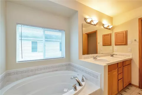 304 Lane Blvd NW, Orting, WA 98360 photo 10