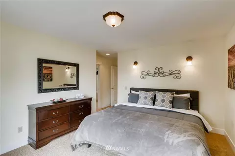 1709 E Marion St, Seattle, WA 98122 photo 18