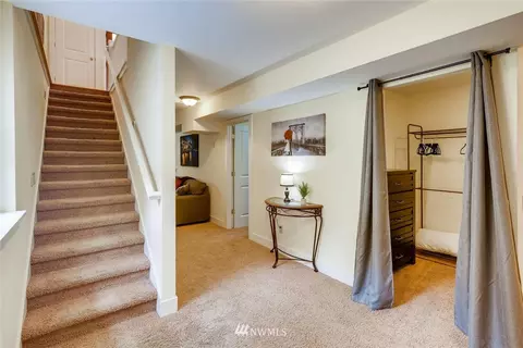 1709 E Marion St, Seattle, WA 98122 photo 26