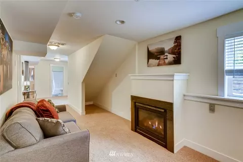 1709 E Marion St, Seattle, WA 98122 photo 30