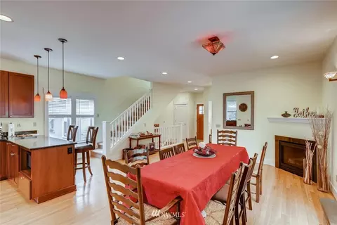1709 E Marion St, Seattle, WA 98122 photo 9