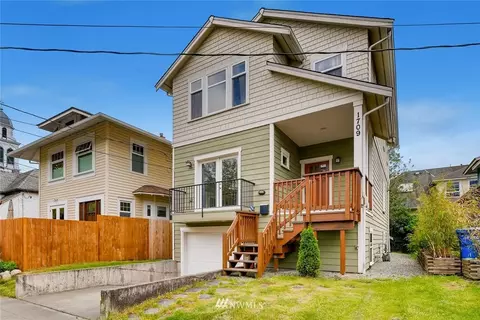 1709 E Marion St, Seattle, WA 98122 photo 3