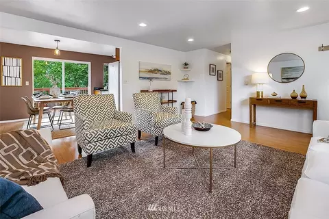 21118 7th Ave W, Bothell, WA 98021 photo 2