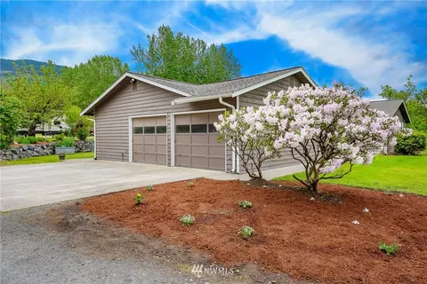 6820 Goodwin Rd, Everson, WA 98247 photo 2