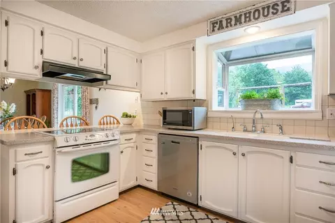 6820 Goodwin Rd, Everson, WA 98247 photo 8