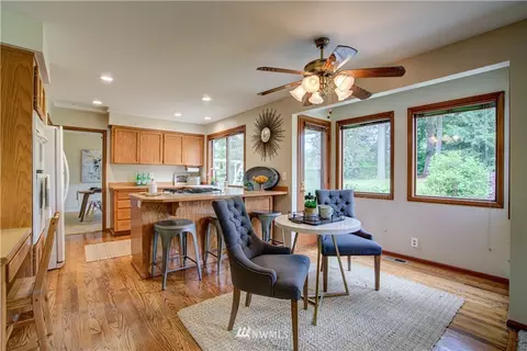 18322 Bellflower Rd, Bothell, WA 98012 photo 18