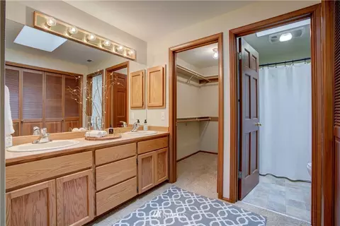 18322 Bellflower Rd, Bothell, WA 98012 photo 29