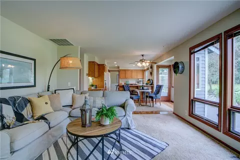 18322 Bellflower Rd, Bothell, WA 98012 photo 20