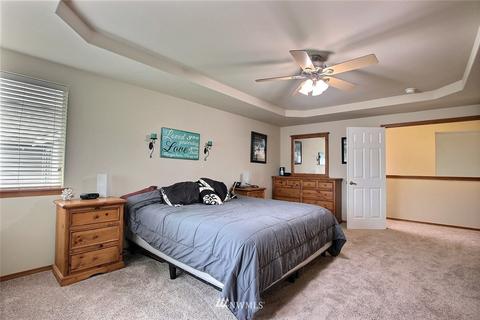 207 Johns St NE, Orting, WA 98360 photo 16
