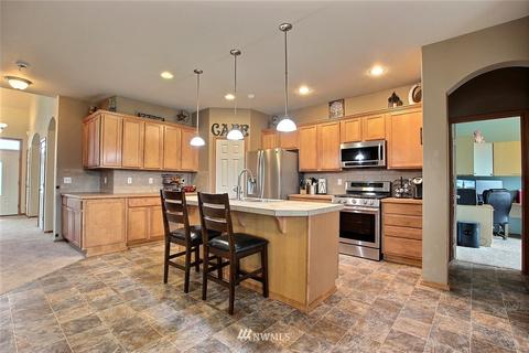 207 Johns St NE, Orting, WA 98360 photo 9