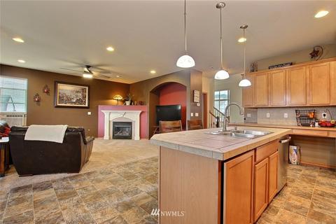 207 Johns St NE, Orting, WA 98360 photo 8