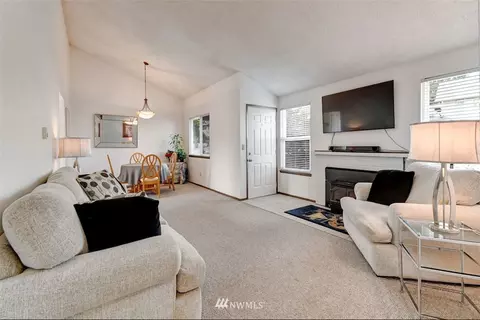 7829 Highland Dr, Everett, WA 98203 photo 3
