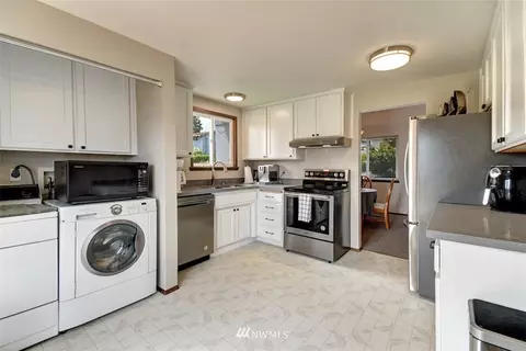 7829 Highland Dr, Everett, WA 98203 photo 6