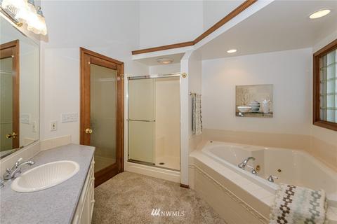 100 E Stadium Ln, Grapeview, WA 98546 photo 16
