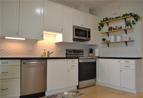 2113 Rockefeller Ave, Everett, WA 98201 photo 4
