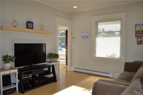 2113 Rockefeller Ave, Everett, WA 98201 photo 3