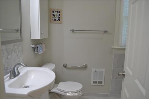 2113 Rockefeller Ave, Everett, WA 98201 photo 9