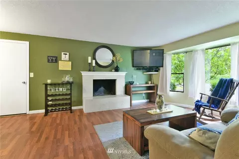 20503 Filbert Dr, Bothell, WA 98012 photo 4