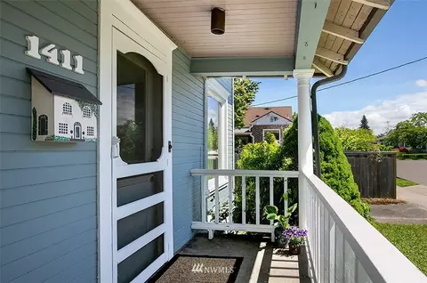 1411 16th St, Everett, WA 98201 photo 2